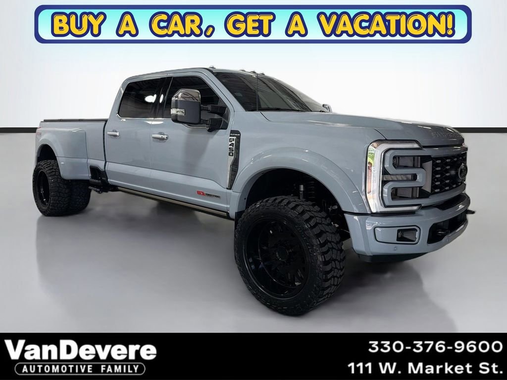 2025 Ford F-450 Platinum 4x4 Crew Cab 8' Box DRW's photo
