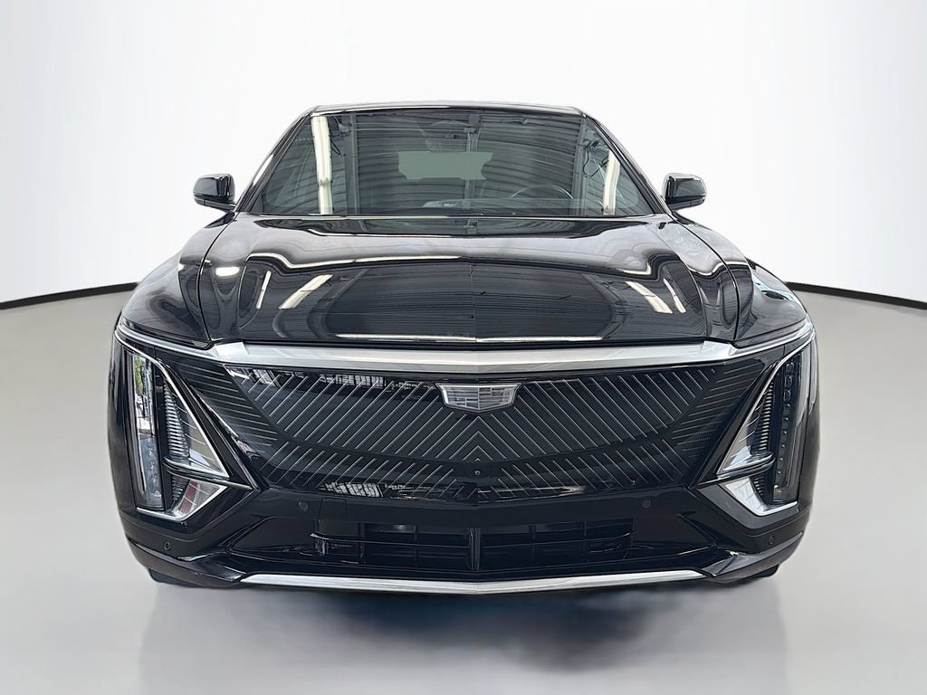 Used 2025 Cadillac LYRIQ Luxury 3 with VIN 1GYKPTRLXSZ300933 for sale in Akron, OH