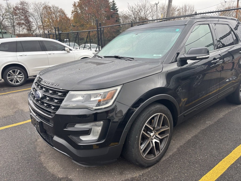 2016 Ford Explorer Sport photo 2