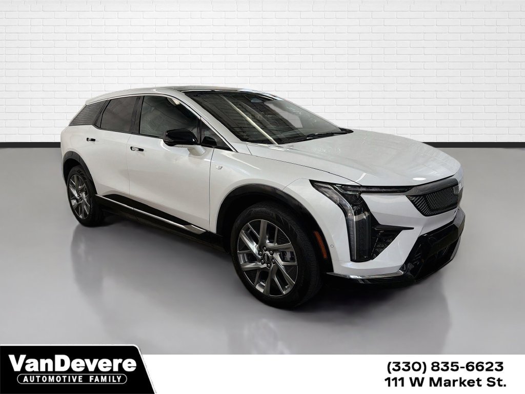 Used 2025 Cadillac OPTIQ Luxury 2 with VIN 3GYK3DMR5SS134184 for sale in Akron, OH