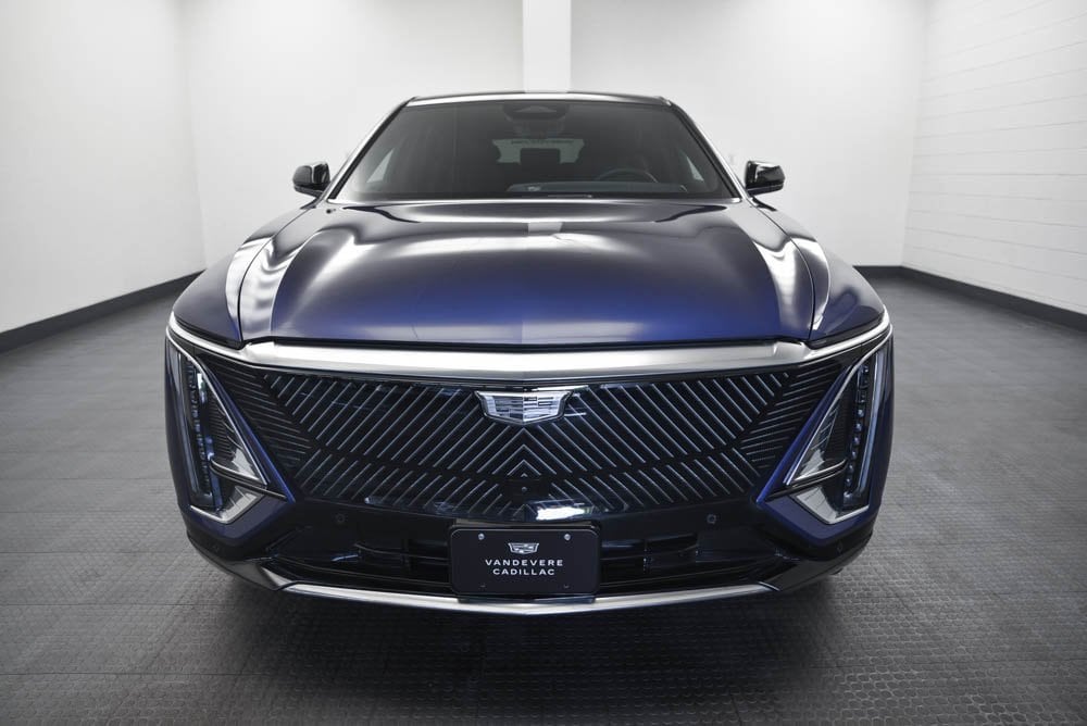 Used 2024 Cadillac LYRIQ Luxury 3 with VIN 1GYKPSRL4RZ139967 for sale in Akron, OH