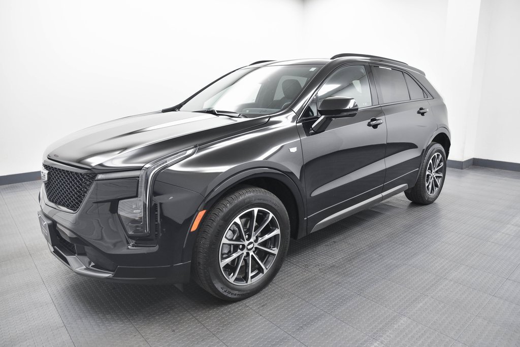 2024 Cadillac XT4 Sport photo 3