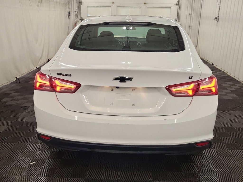2023 Chevrolet Malibu 1LT photo 3