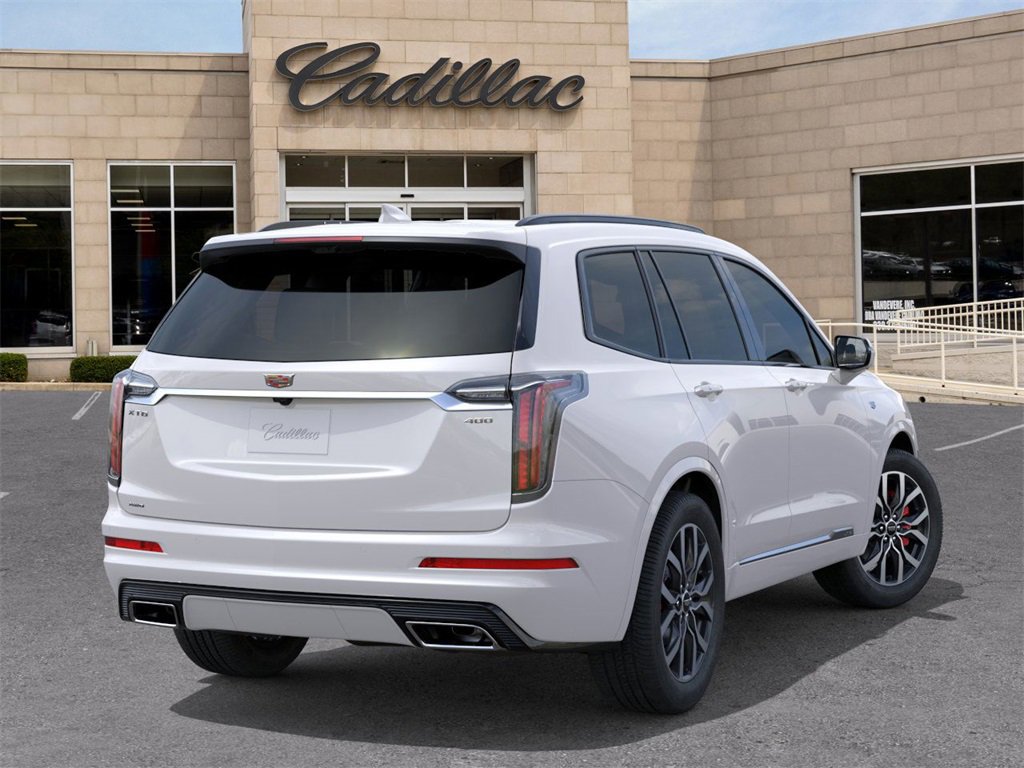 2025 Cadillac XT6 Sport photo 3