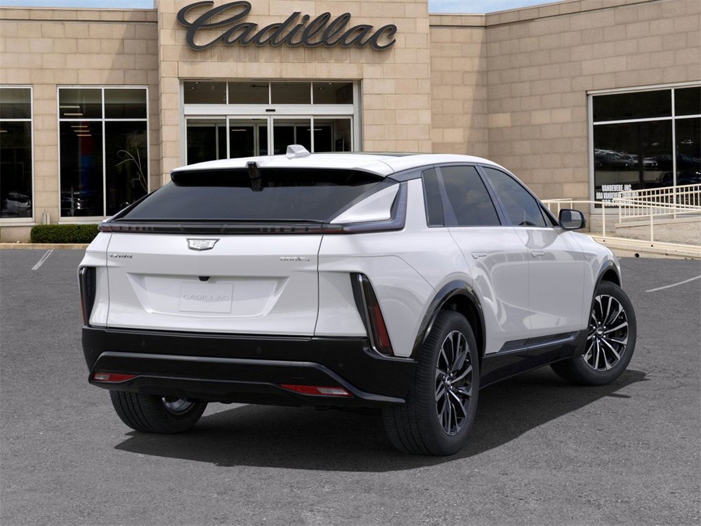 2025 Cadillac Lyriq Sport photo 4