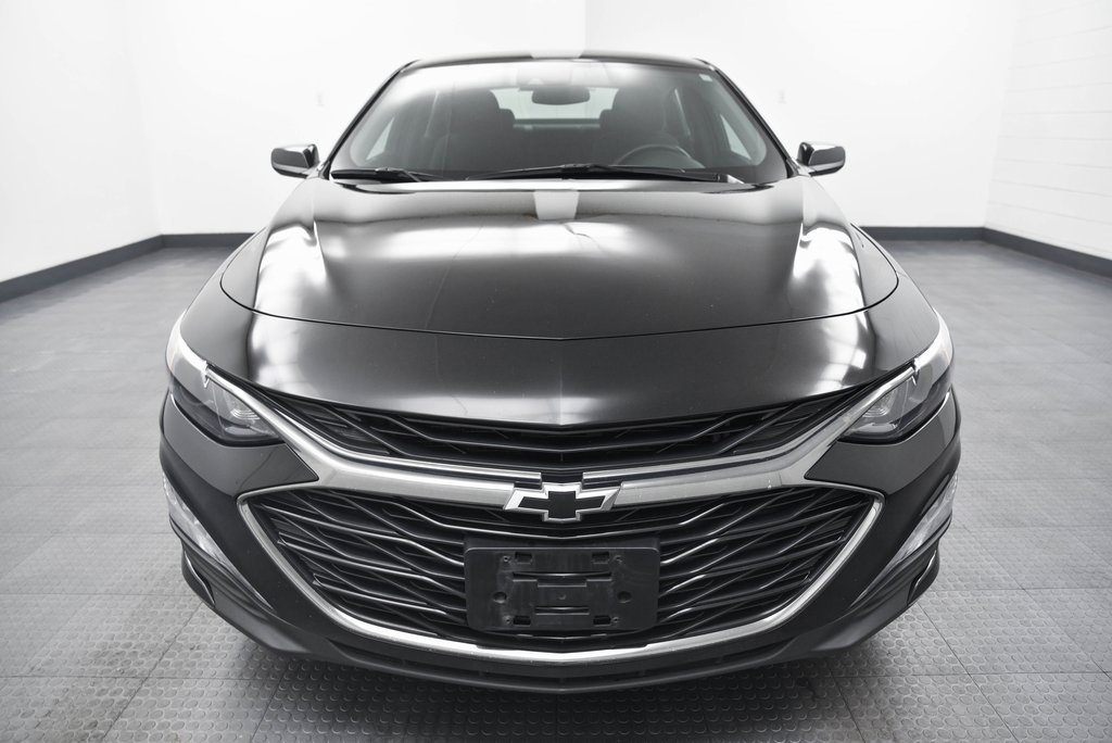 2023 Chevrolet Malibu 1LT photo 2