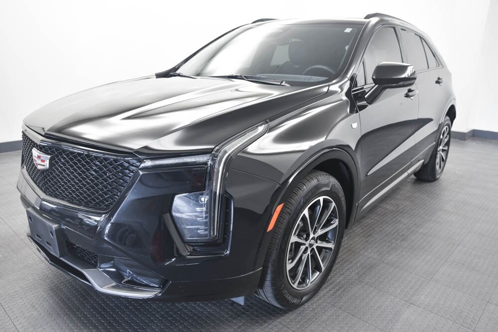 2024 Cadillac XT4 Sport photo 3