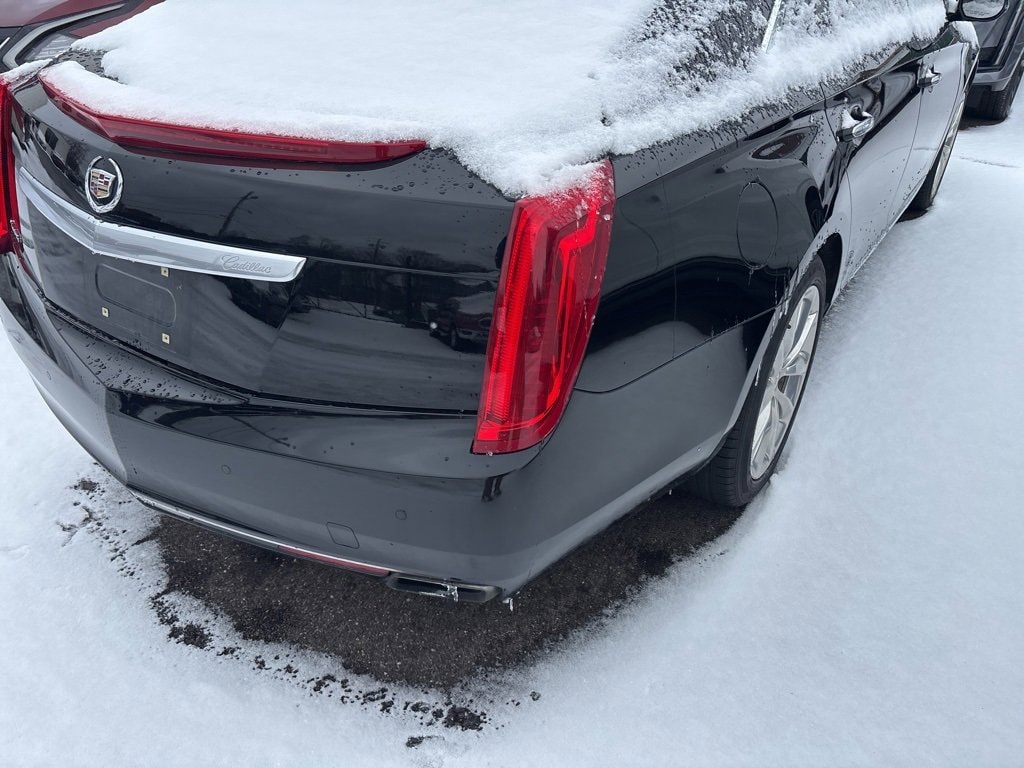 Used 2013 CADILLAC XTS Luxury Car