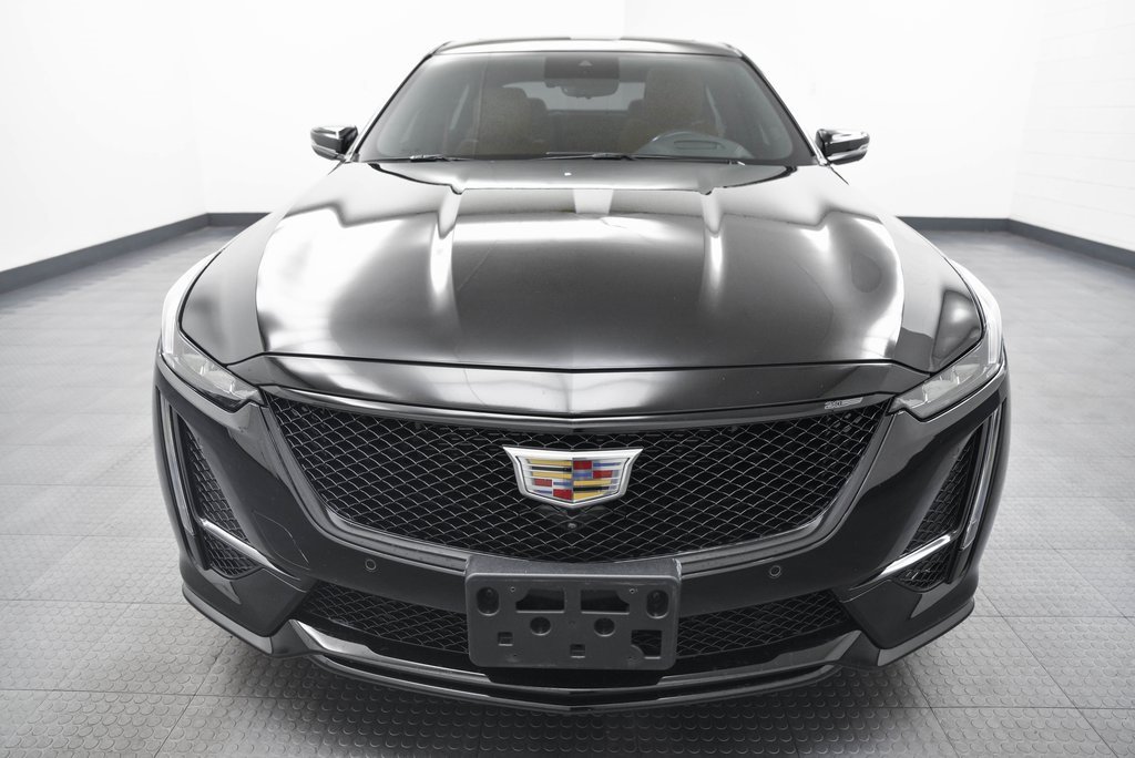 2024 Cadillac CT5 V photo 2