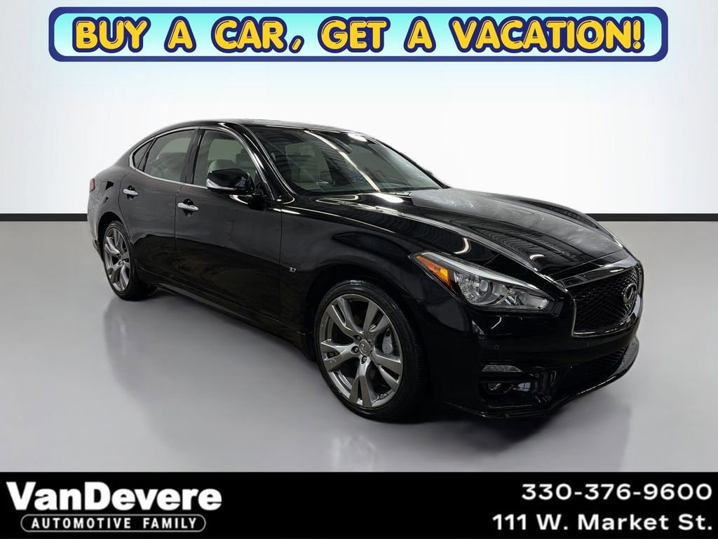 2016 INFINITI Q70 3.7 AWD's photo
