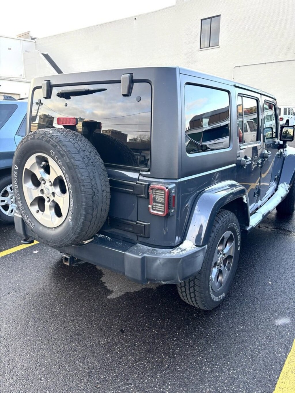 Used 2016 Jeep Wrangler Unlimited Sahara