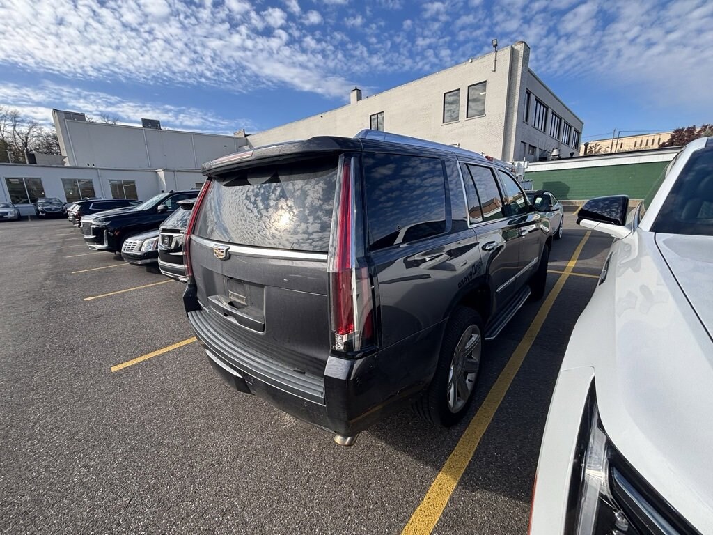 Used 2017 CADILLAC Escalade Luxury SUV