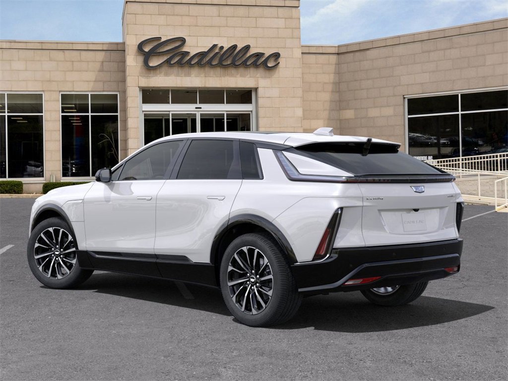 2025 Cadillac Lyriq Sport photo 3