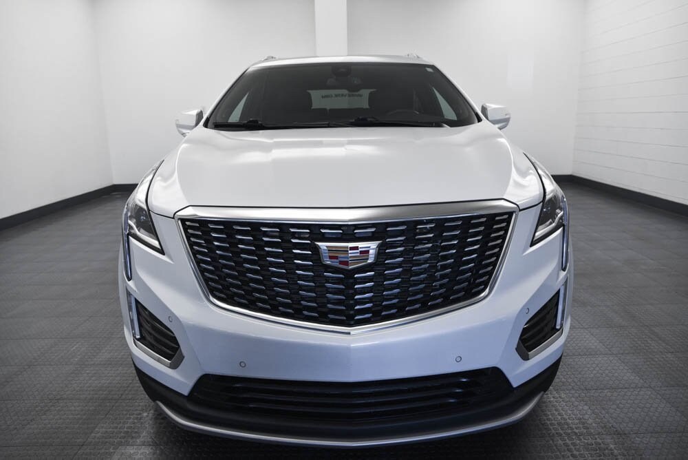 2024 Cadillac XT5 Premium Luxury photo 2