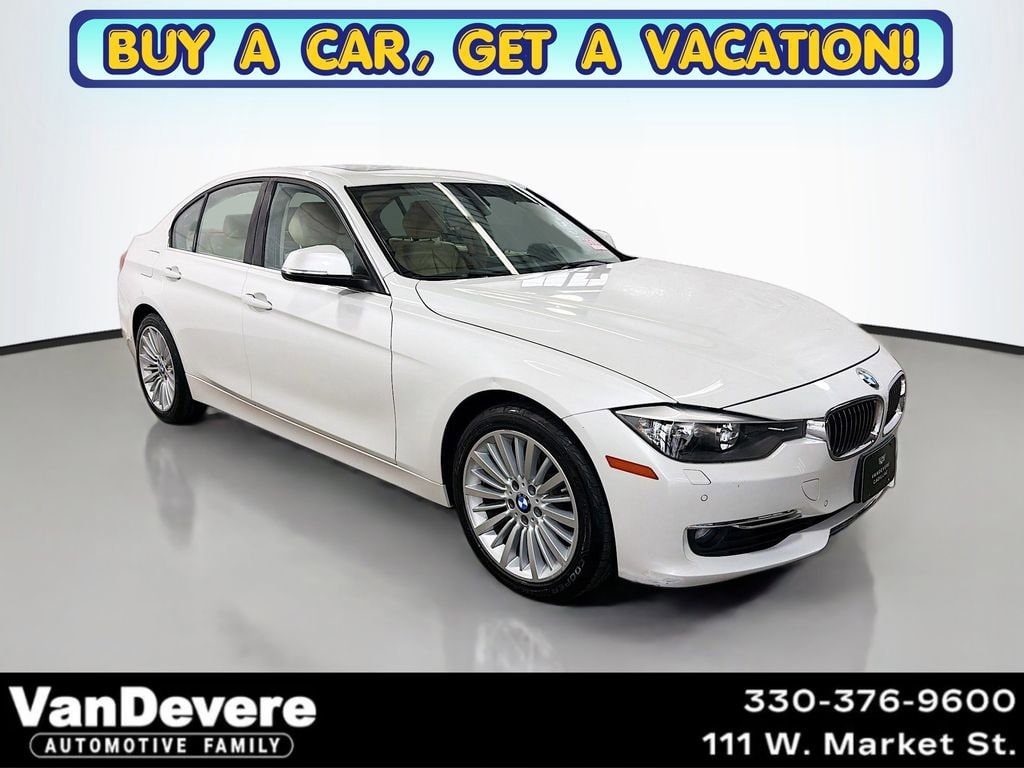 2014 BMW 3 Series 328i xDrive Sedan's photo
