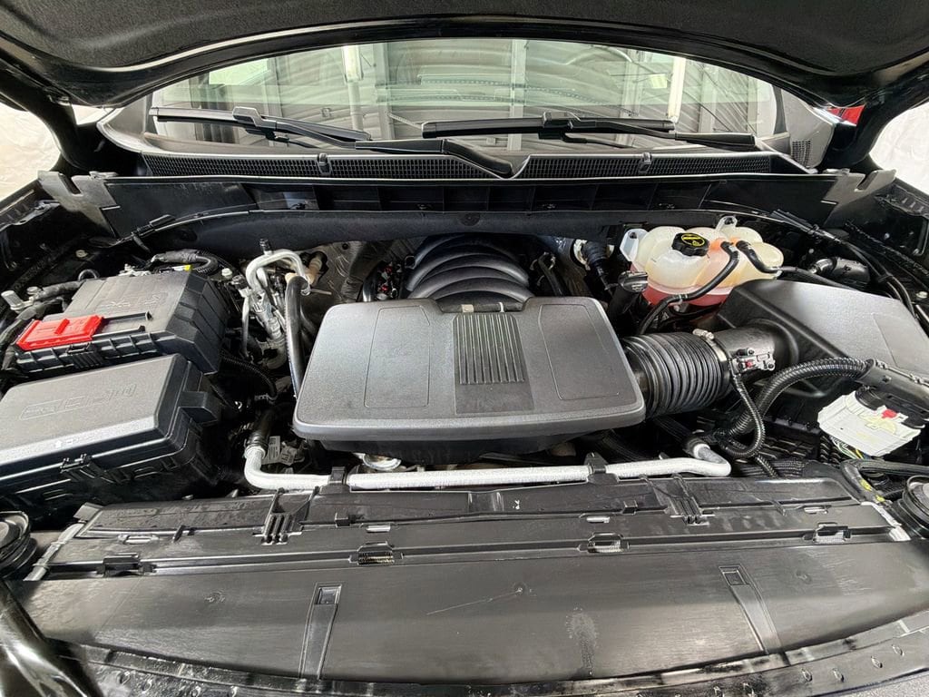 2025 GMC Yukon AT4 - Photo 34