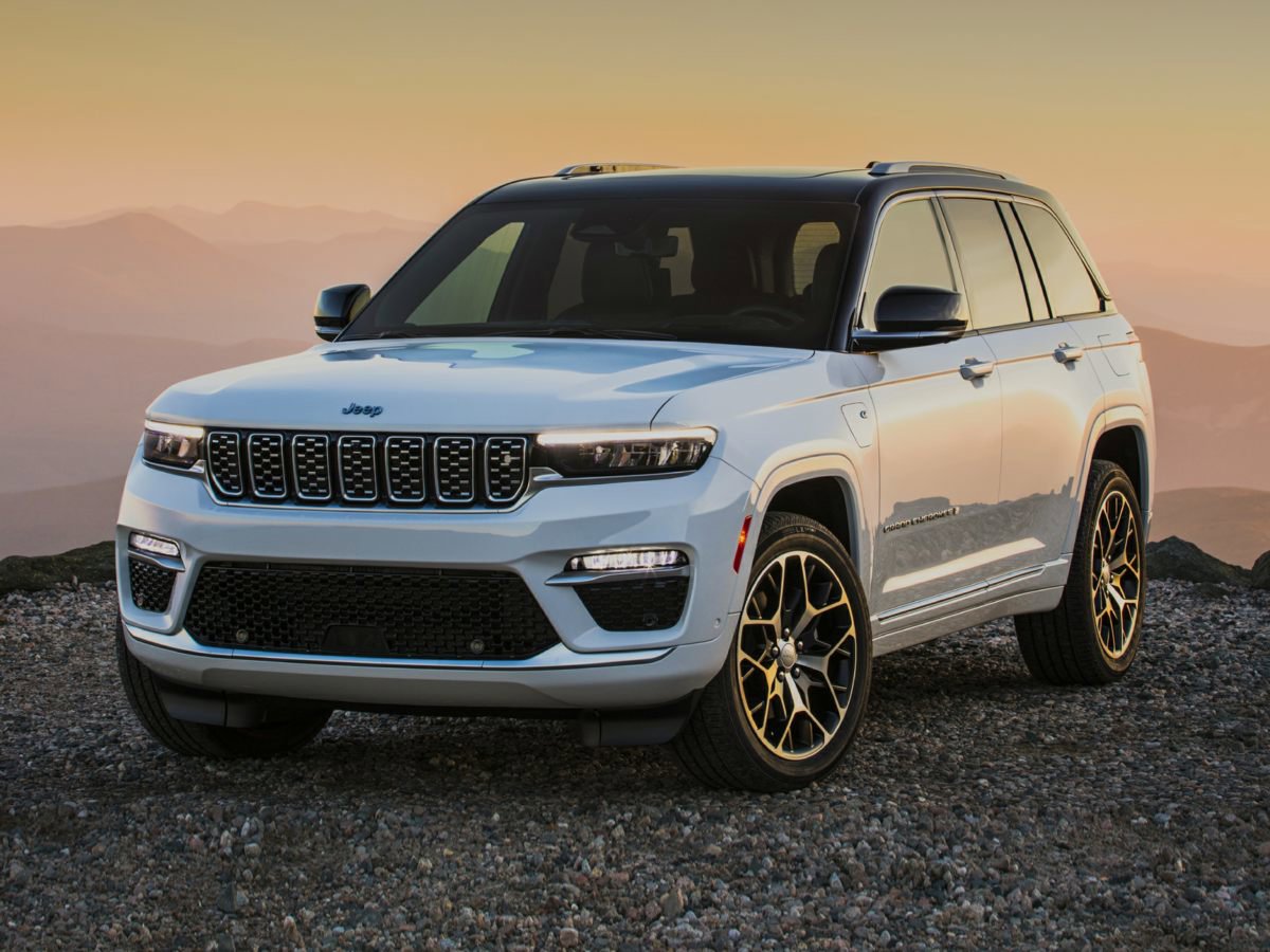 2023 Jeep Grand Cherokee Summit 4xe photo 3