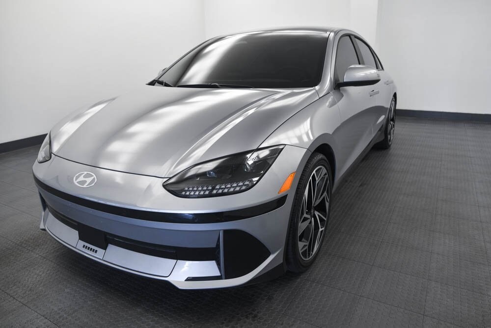 2023 Hyundai Ioniq 6 SEL photo 3