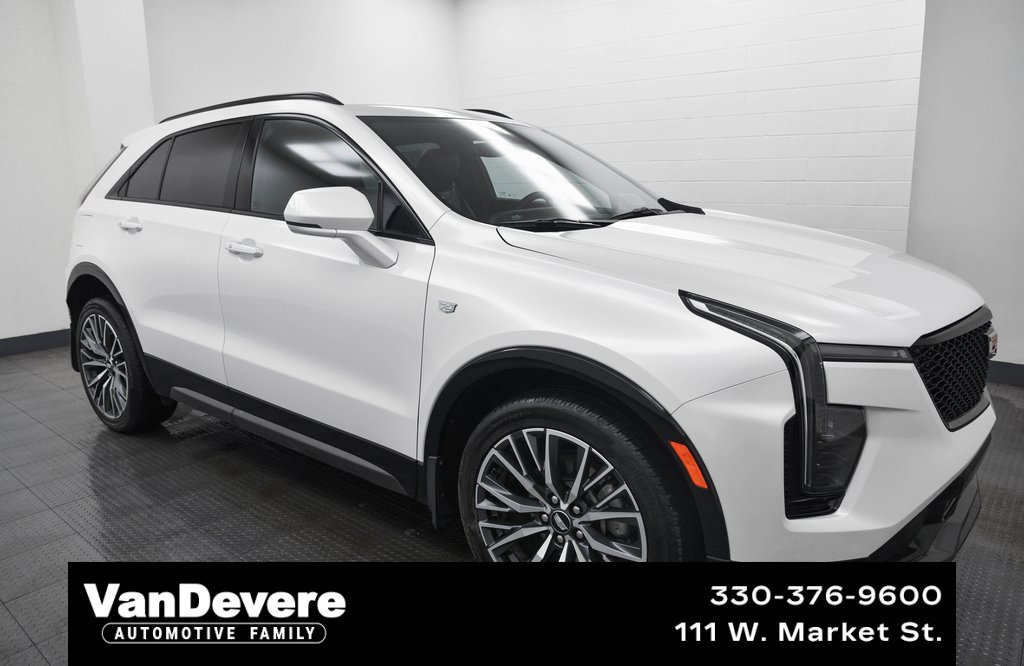 2024 CADILLAC XT4 SUV 