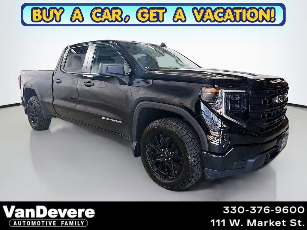 2024 GMC Sierra Pro 4WD Crew Cab Short Box's photo