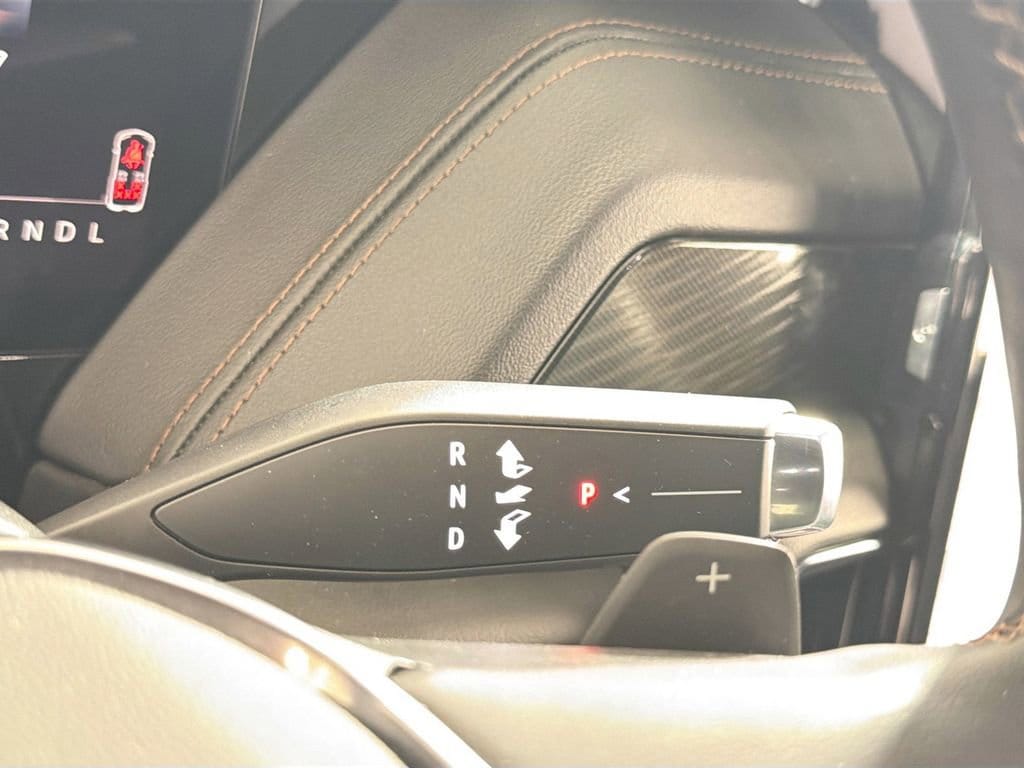 2025 GMC Yukon AT4 - Photo 19