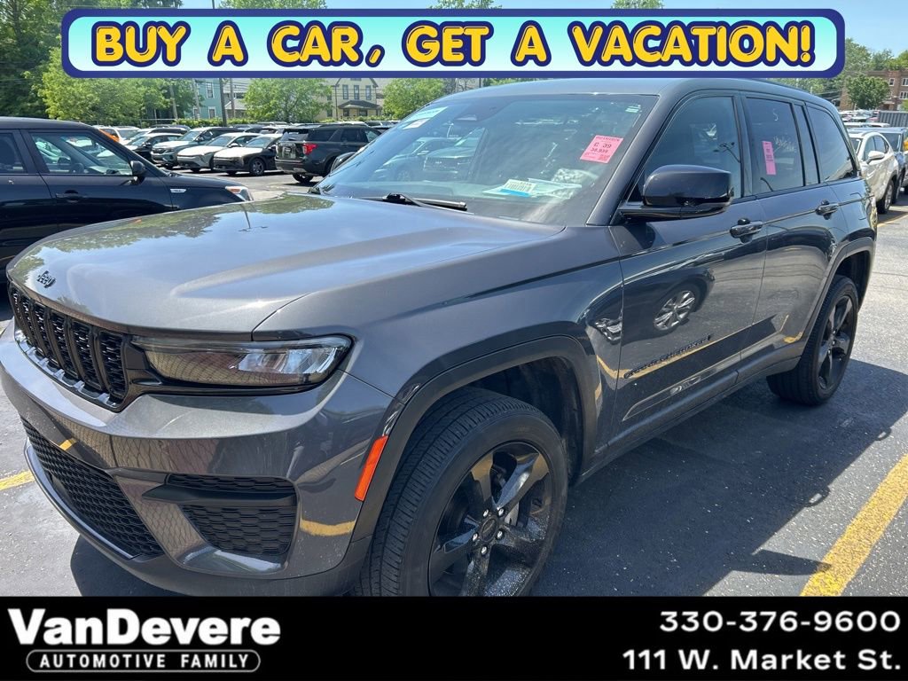2023 Jeep Grand Cherokee Altitude 4x4's photo