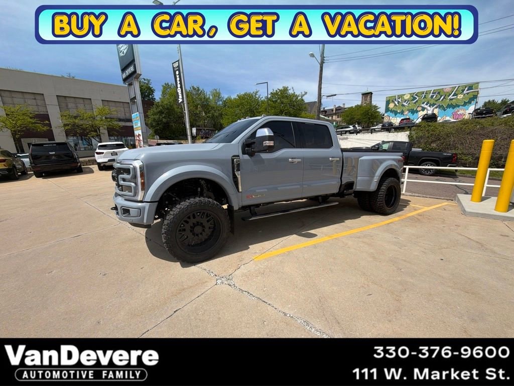 2025 Ford F-450 Platinum 4x4 Crew Cab 8' Box DRW's photo