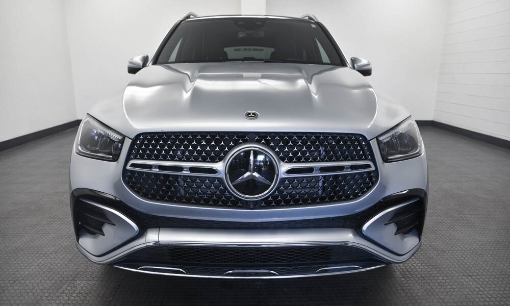 2024 Mercedes Benz GLE 450 4MATIC photo 2