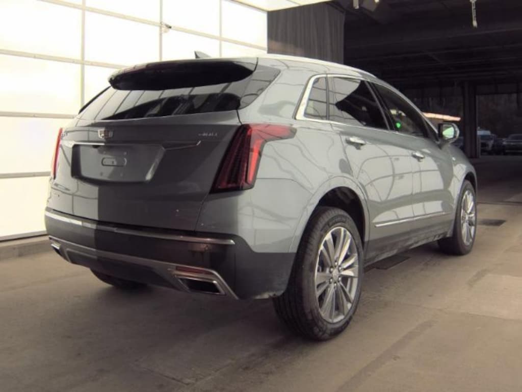 Used 2025 CADILLAC XT5 Premium Luxury SUV