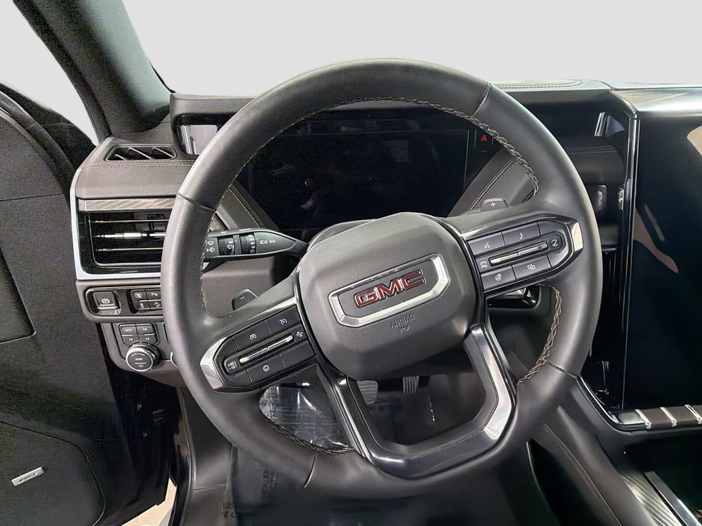2025 GMC Yukon AT4 - Photo 14