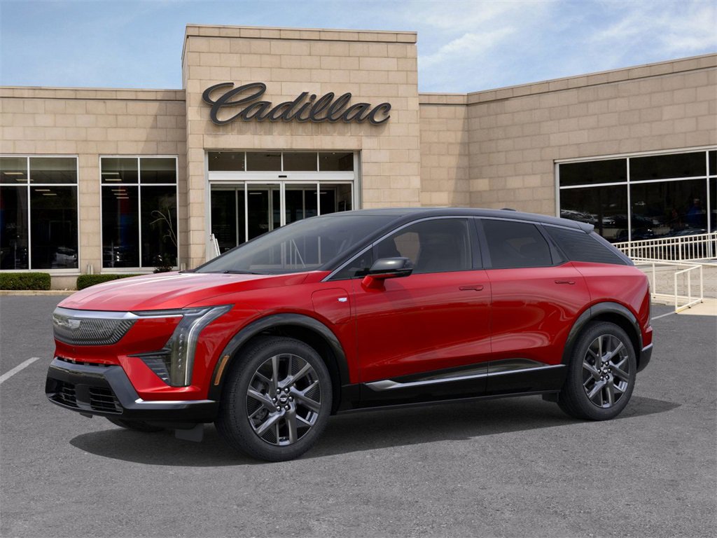 2025 Cadillac Optiq Luxury photo 2