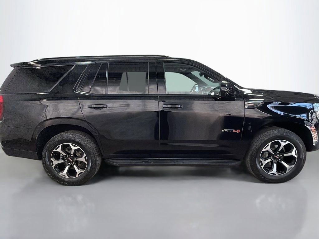 2025 GMC Yukon AT4 - Photo 11