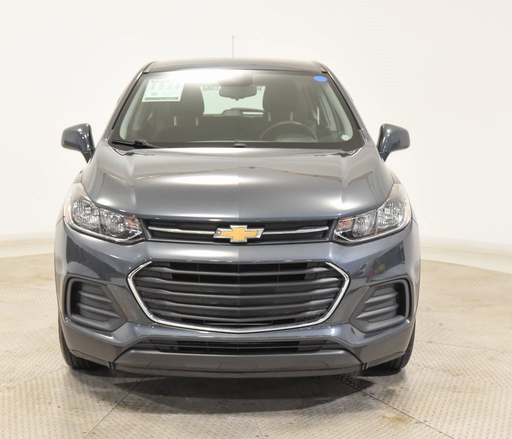 2021 Chevrolet Trax LS photo 3