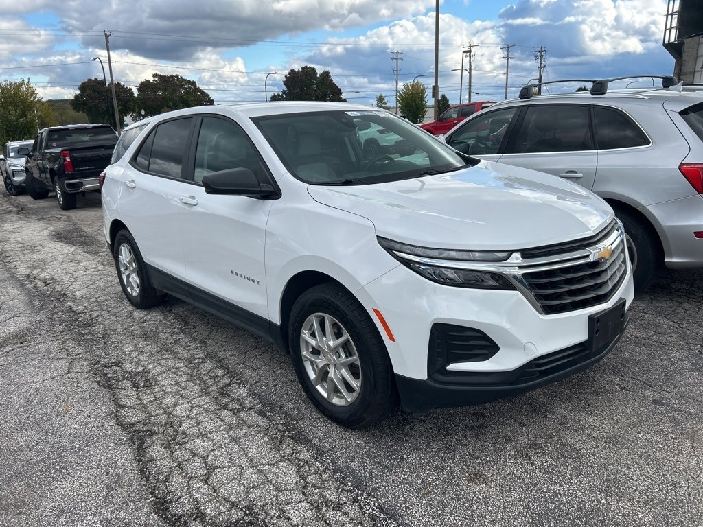 Used 2024 Chevrolet Equinox LS w/1FL SUV