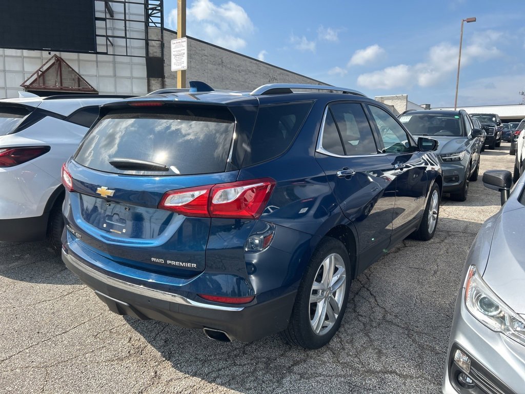 2020 Chevrolet Equinox Premier photo 2