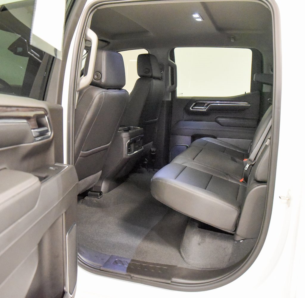 2024 Chevrolet Silverado 1500 LTZ photo 4