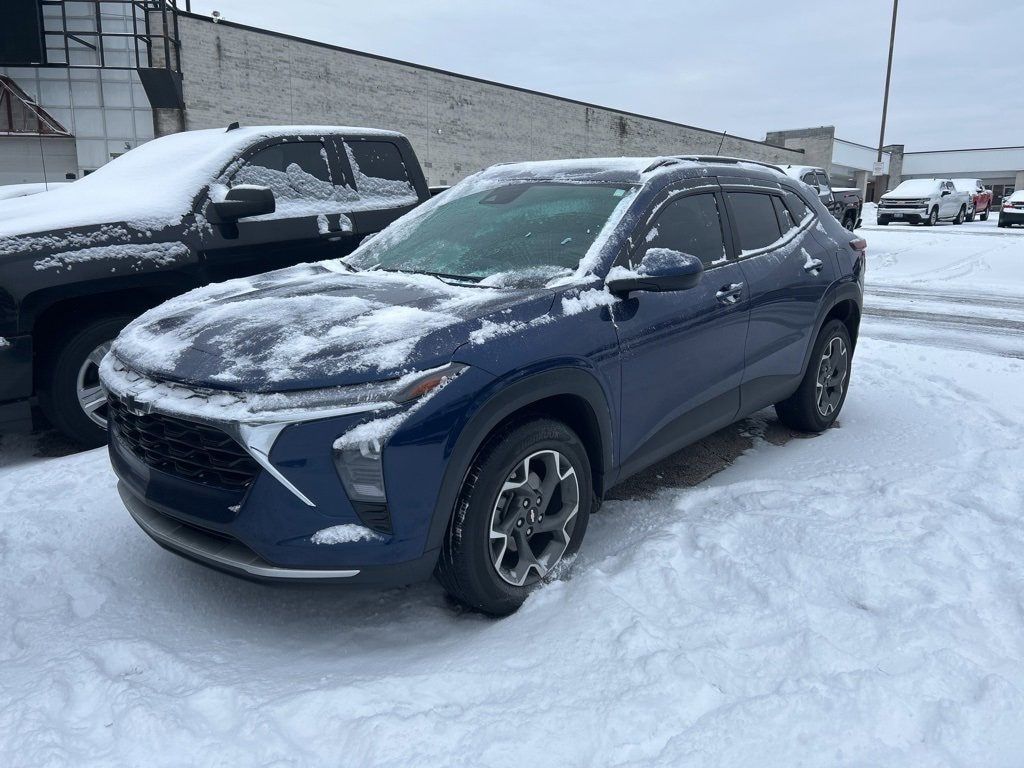 Used 2024 Chevrolet Trax LT SUV