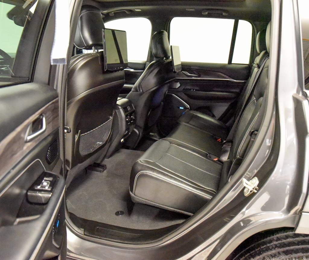 Used 2023 Jeep Grand Cherokee 4xe Overland SUV