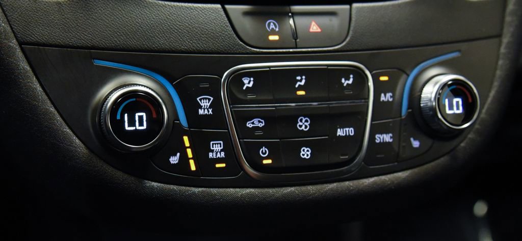 2023 Chevrolet Malibu 1LT - Photo 24