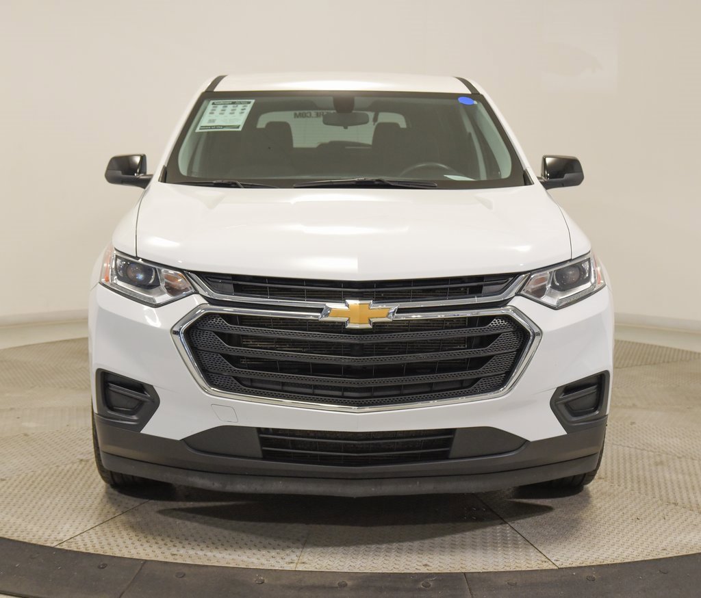 2021 Chevrolet Traverse 1LS photo 2
