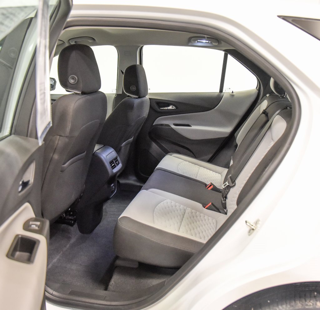 2020 Chevrolet Equinox LS photo 4