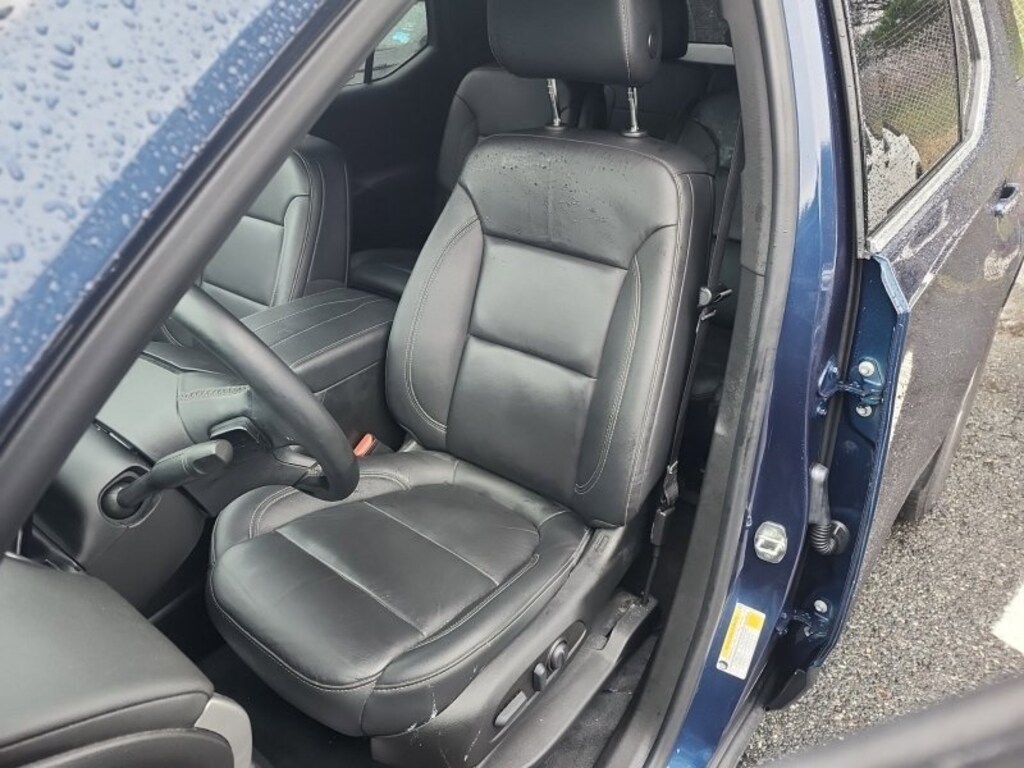 Used 2023 Chevrolet Traverse LT Leather SUV