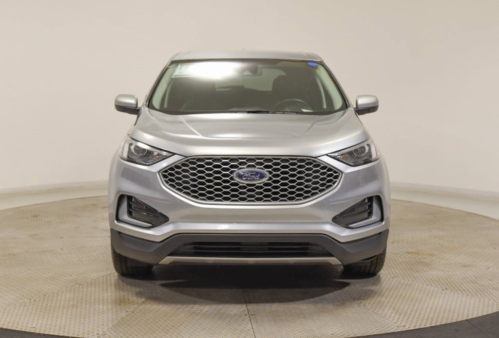 Used 2024 Ford Edge  SUV
