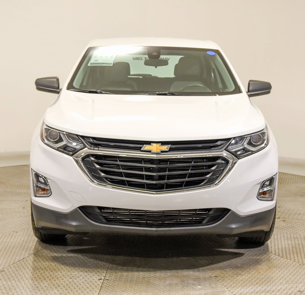 2020 Chevrolet Equinox LS photo 3