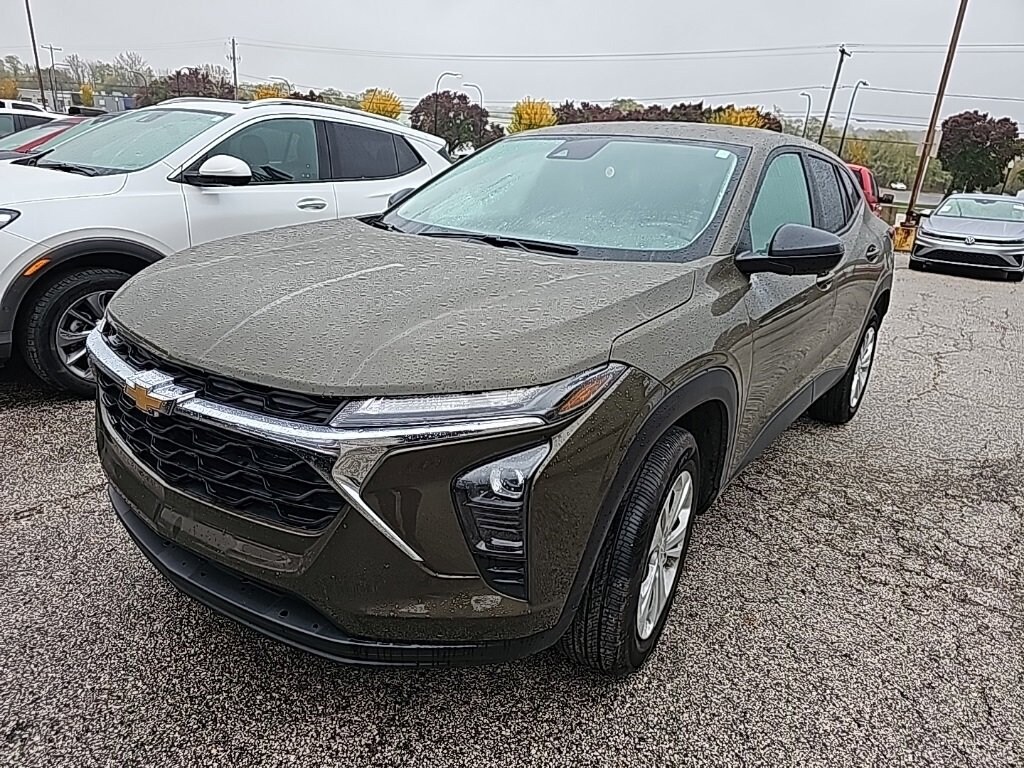 Used 2024 Chevrolet Trax LS SUV