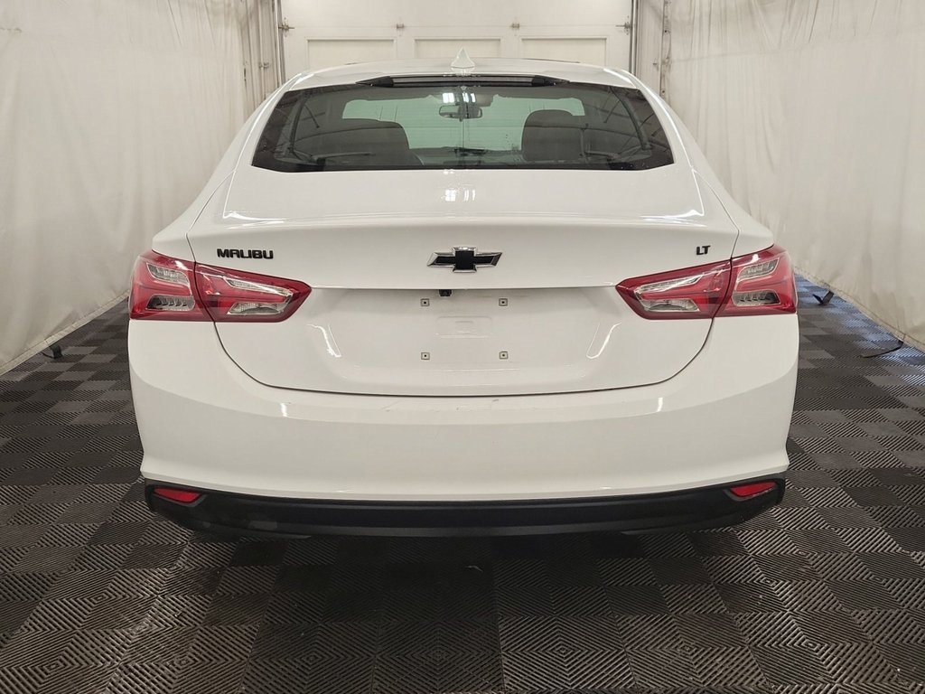 2023 Chevrolet Malibu 1LT photo 3