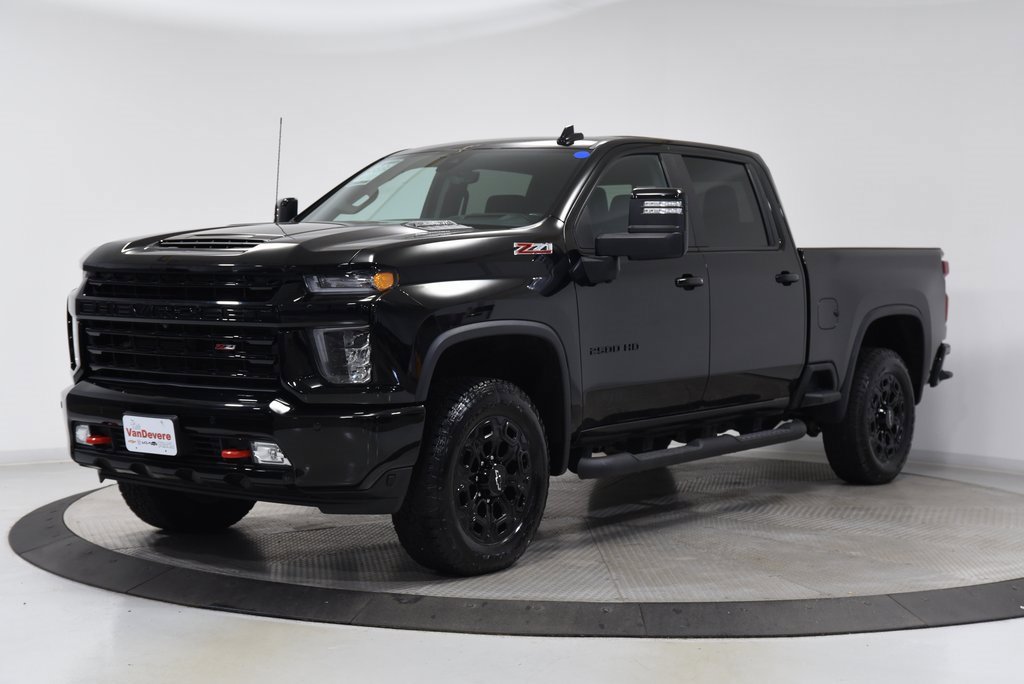2023 Chevrolet Silverado 2500HD LTZ photo 3