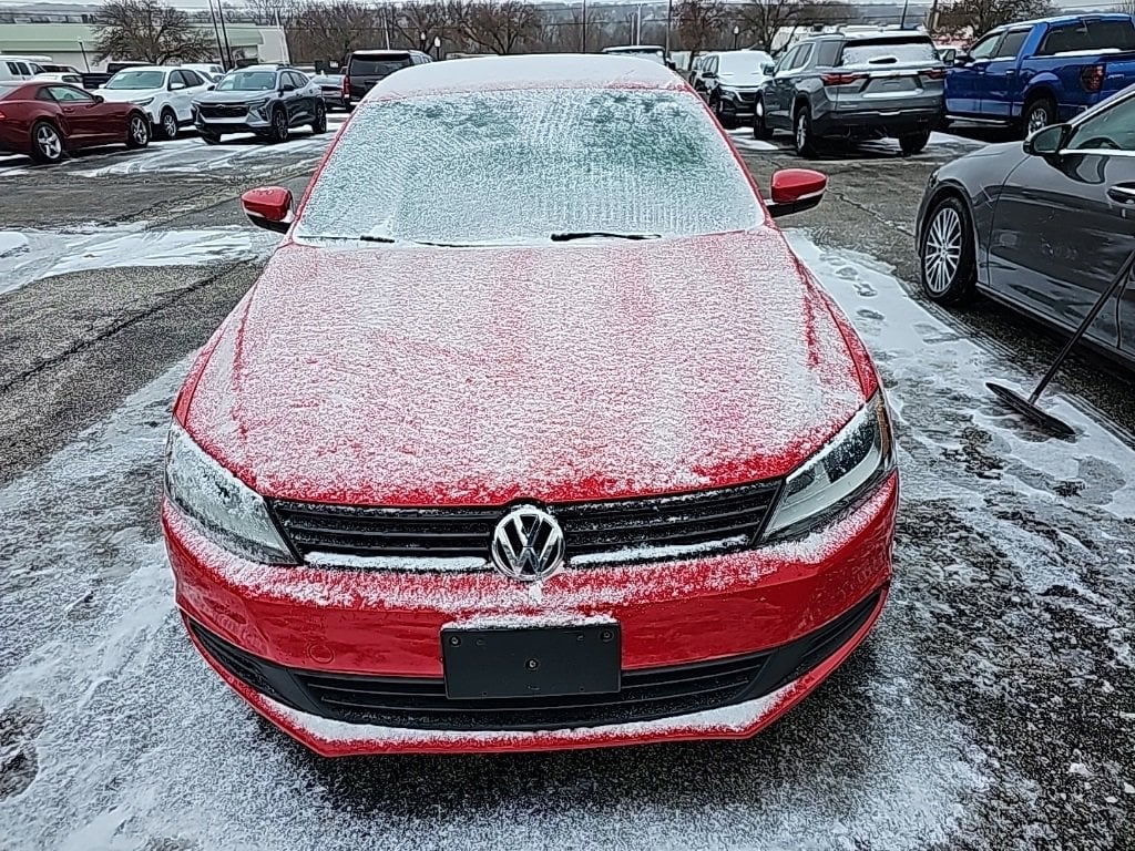 Used 2012 Volkswagen Jetta 2.5L SE Sedan