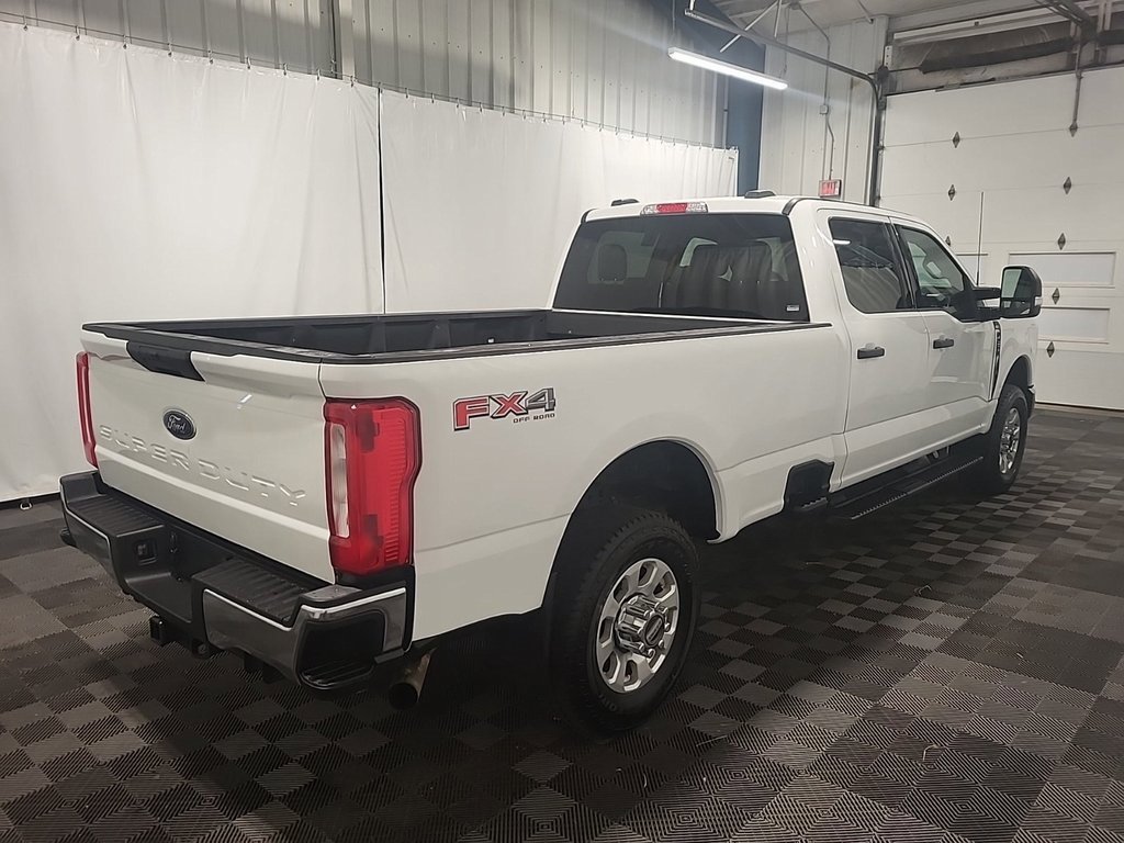 2024 Ford F-250 XLT photo 4