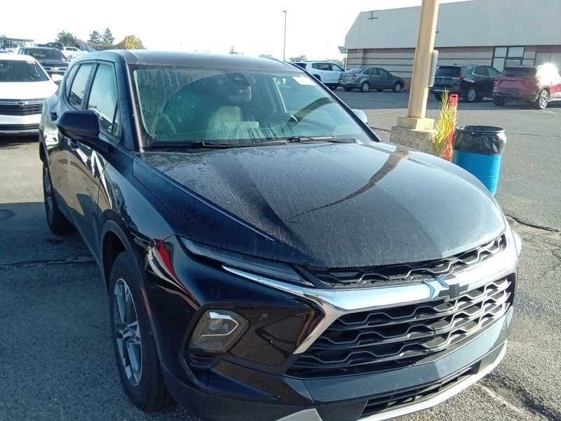 2024 Chevrolet Blazer 2LT photo 3